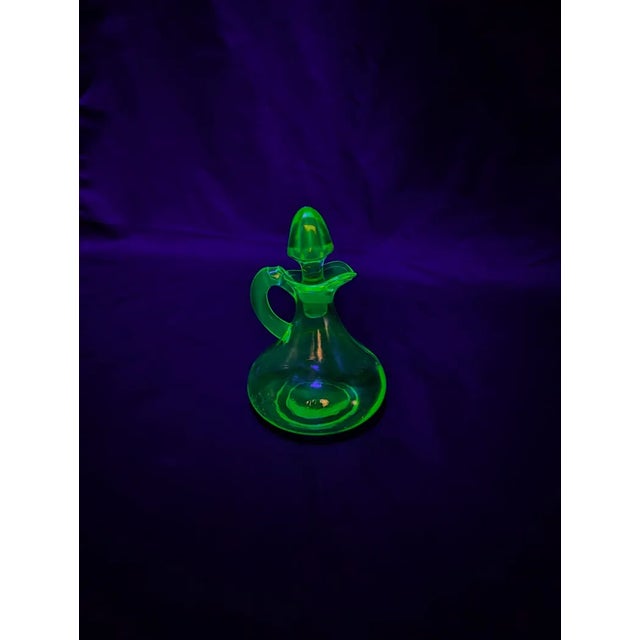 Uranium Glass Cruet with Stopper Vintage Manufacturer: Unknown Type/Use: Cruet Condition: Used, no chips or cracks