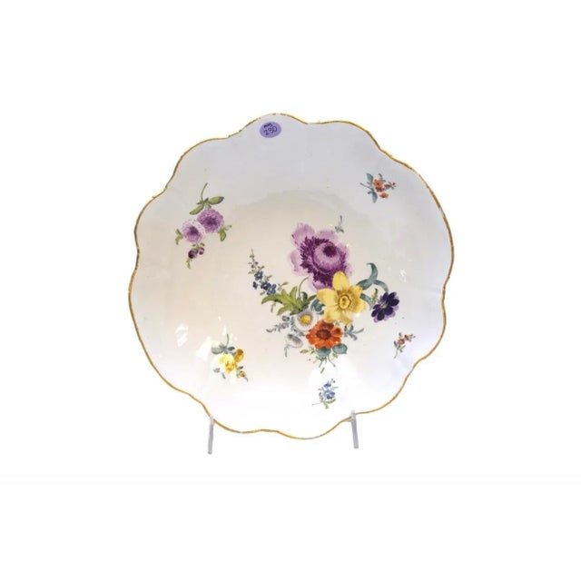 Meissen Porcelain Late 19th Century Large Antique Meissen Floral Scalloped Porcelain Bowl With Gilt Accents For Sale - Image 4 of 7