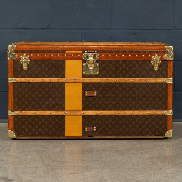 Antique Steamer Trunk in Monogram Canvas from Louis Vuitton, France, 1920 For Sale - Image 3 of 18