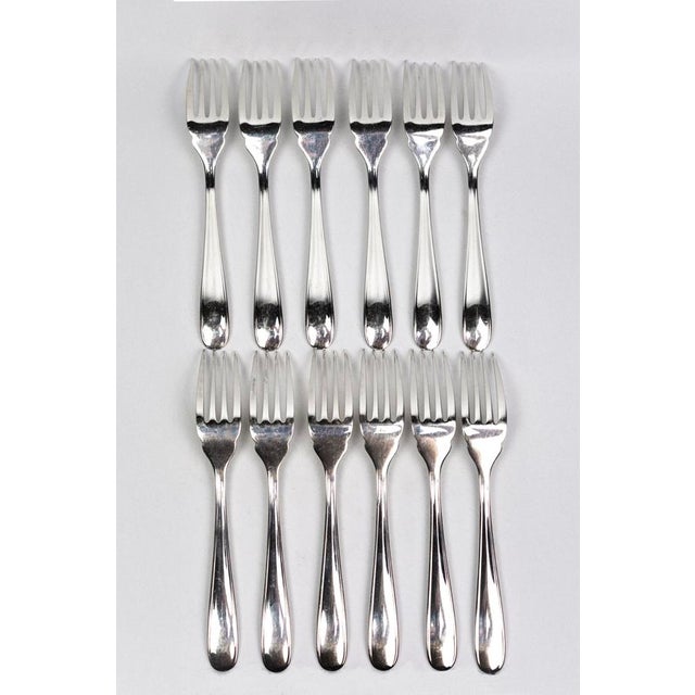 Silver-Plated Fish Service with Smooth Handles from Christofle, 1980s, Set of 24 For Sale - Image 4 of 18