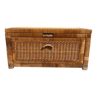 Vintage Golden Boho Chic Rattan Natural Wicker Trunk For Sale