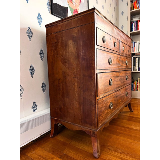 Brown Antique Early 1800s Scottish Neoclassical Mahogany Chest of Drawers With Ebony Inlay For Sale - Image 8 of 17