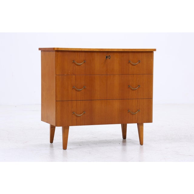 Vintage Chest of Drawers in Wood For Sale - Image 4 of 13