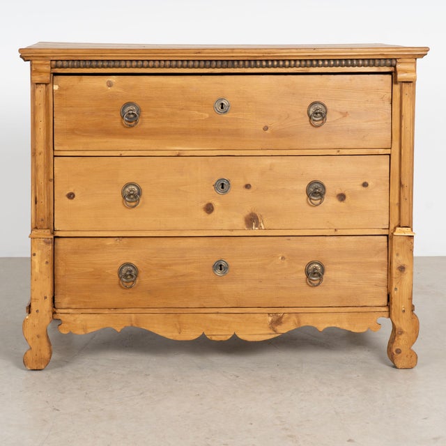 Farmhouse Late 19th Century Hungarian Large Pine Chest of Three Drawers For Sale - Image 3 of 17