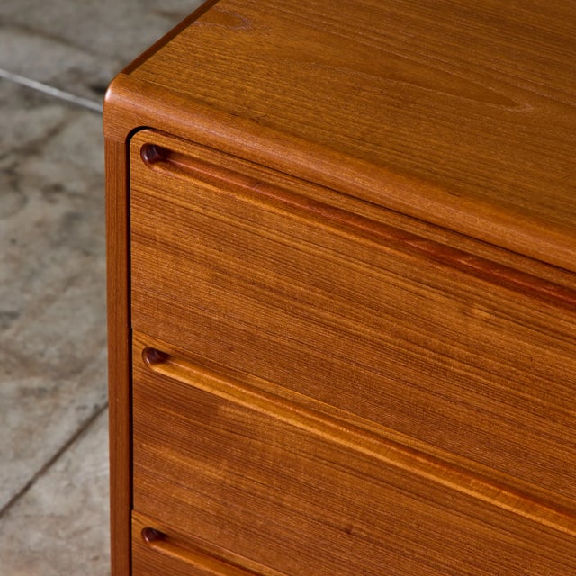 Six Drawer Teak Dresser by Nils Jonsson for Tørring Møbelfabrik For Sale - Image 10 of 17