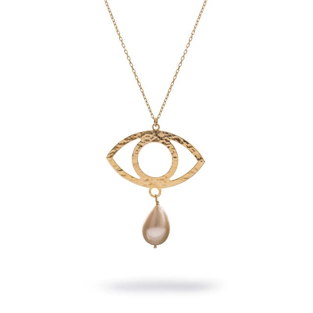 Metal Cleopatra’s Guardian Eye Pearl Gold Necklace For Sale - Image 7 of 7