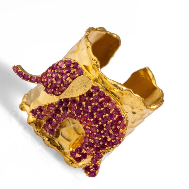 Contemporary Guardian Pink Elephant Gold Chunky Adjustable Ring, Size 4 For Sale - Image 3 of 8