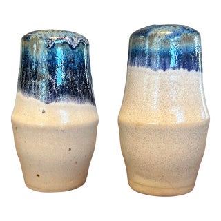 1990s Americana Arts & Crafts Movement Hand Thrown Ceramic Salt & Pepper Shakers- a Pair For Sale