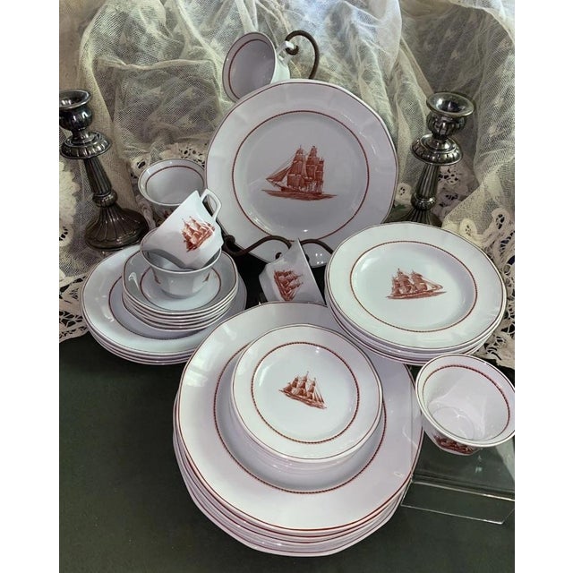 Nautical 1970s WEDGEWOOD.Flying Cloud Rust George Town Collection Porcelain Dinner Service For Sale - Image 3 of 12