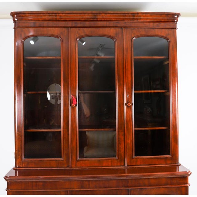 19th Century Antique English Victorian Flame Mahogany Library Bookcase For Sale - Image 3 of 18
