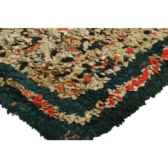 Antique Hooked Rug With Abstract Multicolor Patterns | Rug & Kilim For Sale In New York - Image 6 of 7