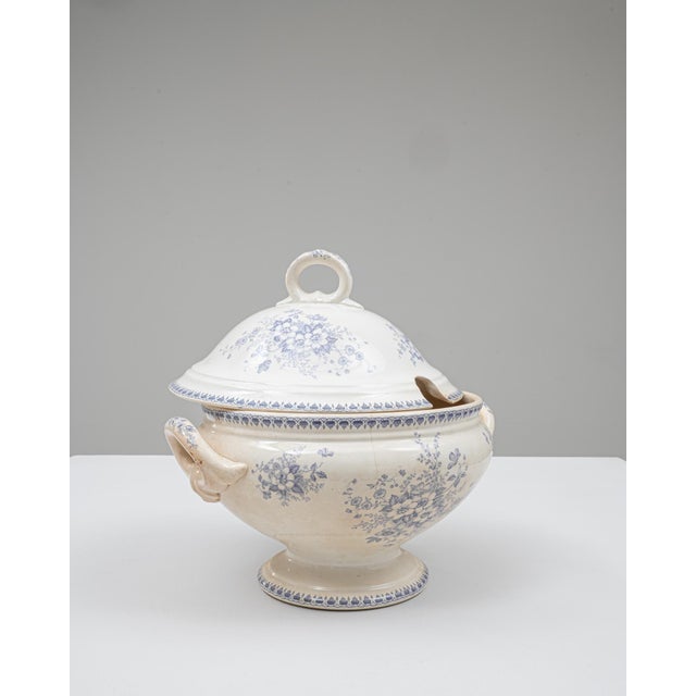20th Century Dutch Special Edition Porcelain Tureen With Lid For Sale - Image 4 of 18