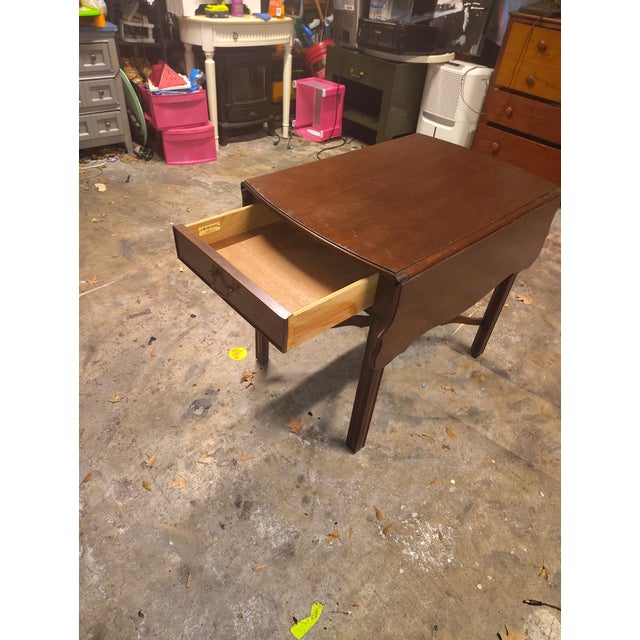 Hekman Furniture Vintage Hekman Queen Anne–Style Burl Drop-Leaf Side Table For Sale - Image 4 of 5