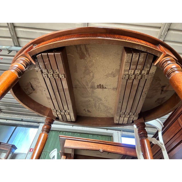 Italian Italian Warm Extendable Oval Table in Walnut and Maple For Sale - Image 3 of 6