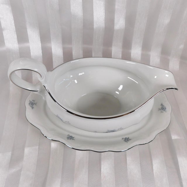 Traditional 1970s Johann Haviland Blue Garland Gravy Boat-Bavaria Backstamp For Sale - Image 3 of 6