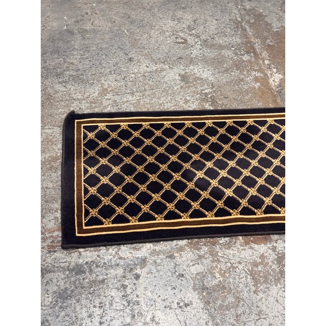 2ft 7in × 9ft 6in Karastan Wool Runner Rug For Sale - Image 10 of 12