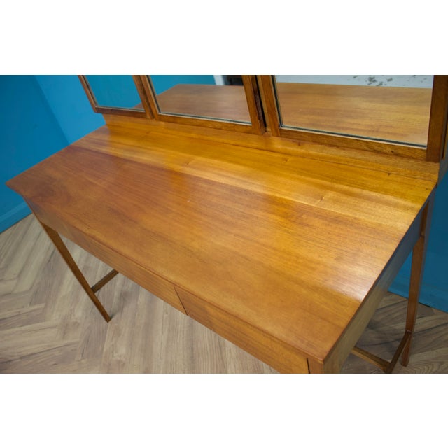 1960s Mid-Century Teak Dressing Table in the style of Heals, 1960s For Sale - Image 5 of 10