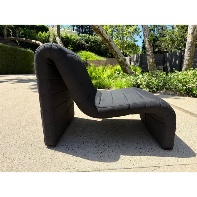 2020s Postmodern Sculptural Chaise Lounge in Black – Organic Modern Statement Piece For Sale - Image 5 of 5