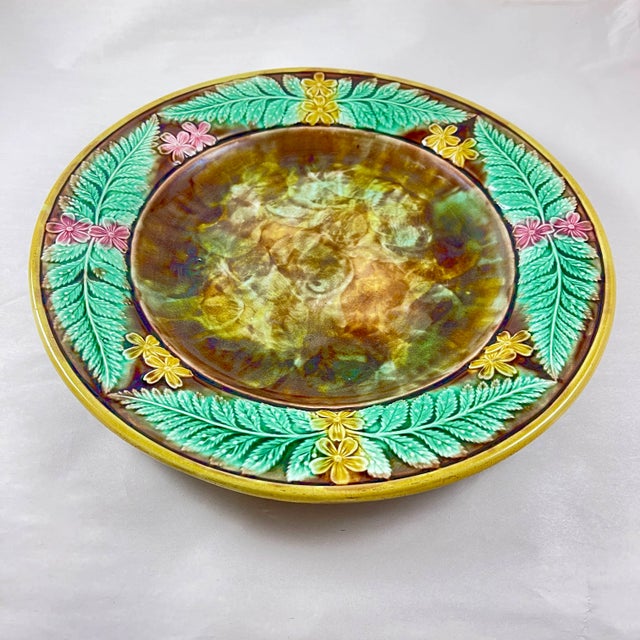 English Adams & Bromley English Majolica Cheese Tray, Buttercup & Fern Leaf Border For Sale - Image 3 of 11