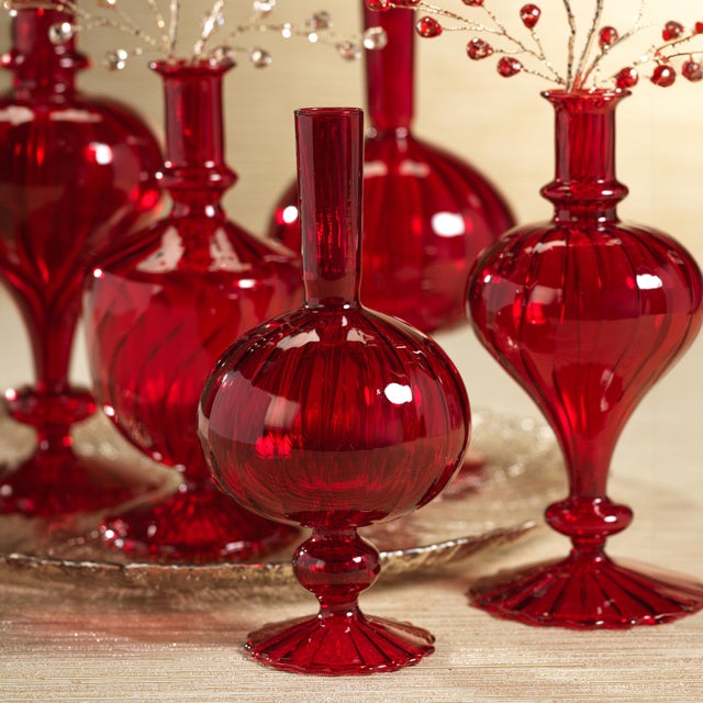 Contemporary Vellum 2-Piece Set Small Red Spiral Glass Vases, Onion Shape For Sale - Image 3 of 5