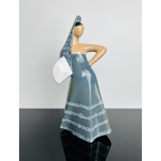Spanish Flamenco Dancer Ceramic Figurine with Fan from KERA, Czechoslovakia, 1960s For Sale - Image 6 of 6