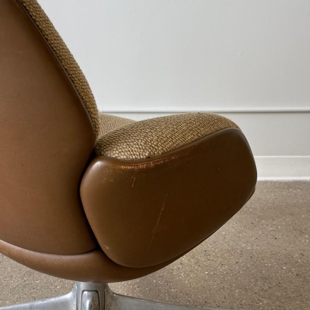 Circa 1970s Leather Platner Chair by Warren Platner for Steelcase For Sale In Chicago - Image 6 of 8