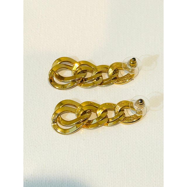 Art Deco Vintage Monet Gold-Tone Chain Link Drop Earrings | Signed 1980s Statement Dangle Costume Jewelry, A Pair For Sale - Image 3 of 4