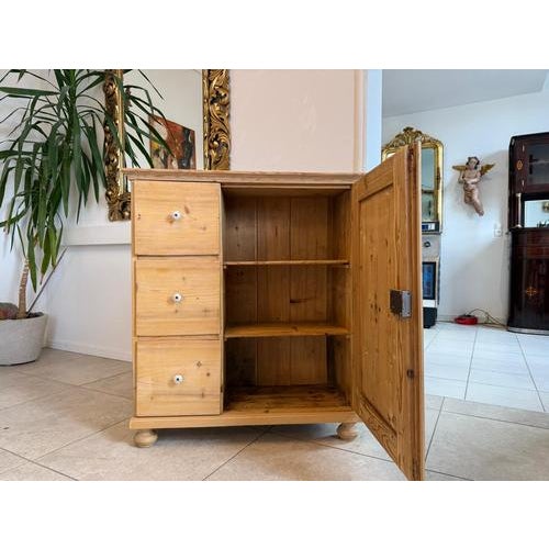 Rustic Farmhouse Bread Buffet, 1890s For Sale - Image 12 of 14