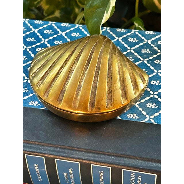 Traditional Vintage Solid Brass Coastal Clamshell Trinket Box For Sale - Image 3 of 8