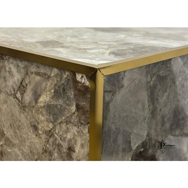Contemporary Bernhardt Tildon Transitional Style Smokey Quartz & Brass Cube Side Table For Sale - Image 11 of 12
