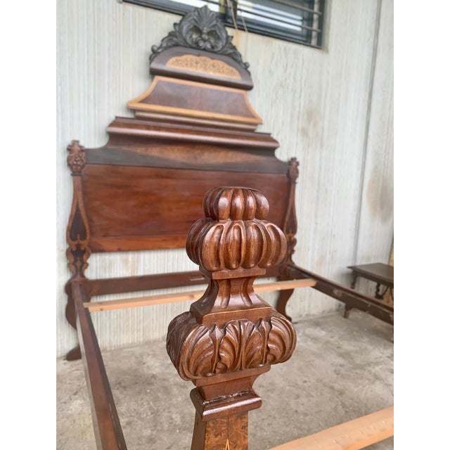 Mid 19th Century Italian Antique Victorian Carved Walnut Highback Full Bed Lincoln Style For Sale - Image 5 of 18