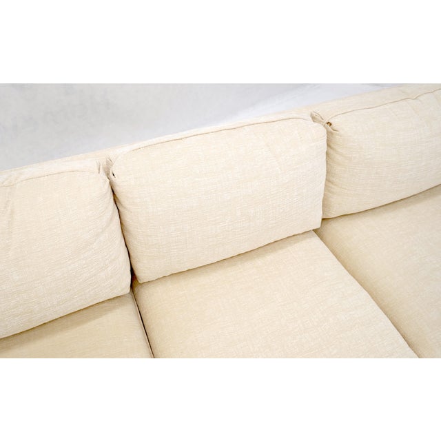 Knoll Custom Design Mid-Century Modern Beige Upholstery Box Shape Sofa Mint! For Sale - Image 4 of 18