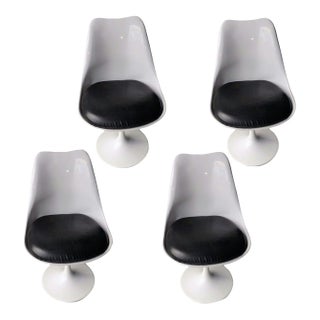 1970s Four Swivel Tulip Chairs With Cushioned Seat and Curved Backrest For Sale