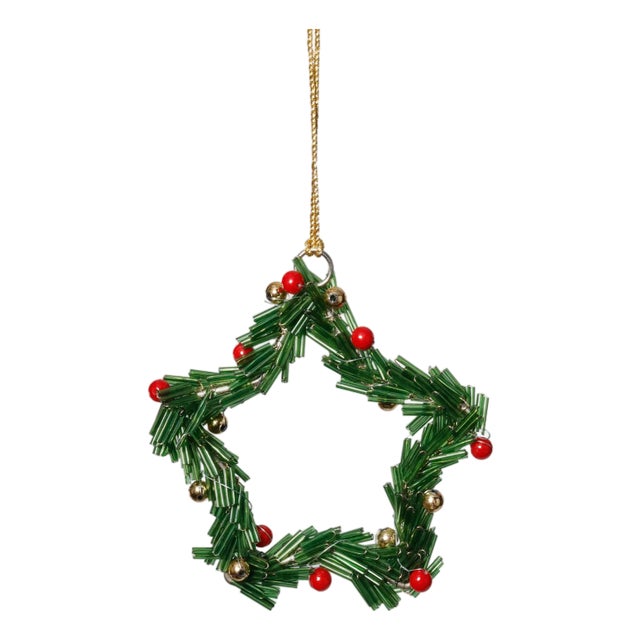 Festive Beaded Ornaments with Red Berries, Set of 12, Green Star, 4" For Sale
