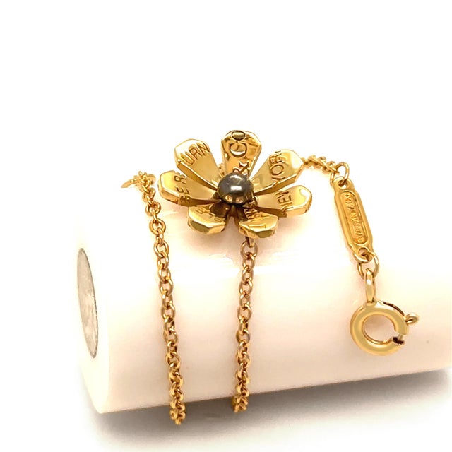 2020s Tiffany & Co. 18ct Yellow Gold Daisy Bugs Charm Bracelet 18cm 3.35g For Sale - Image 5 of 8