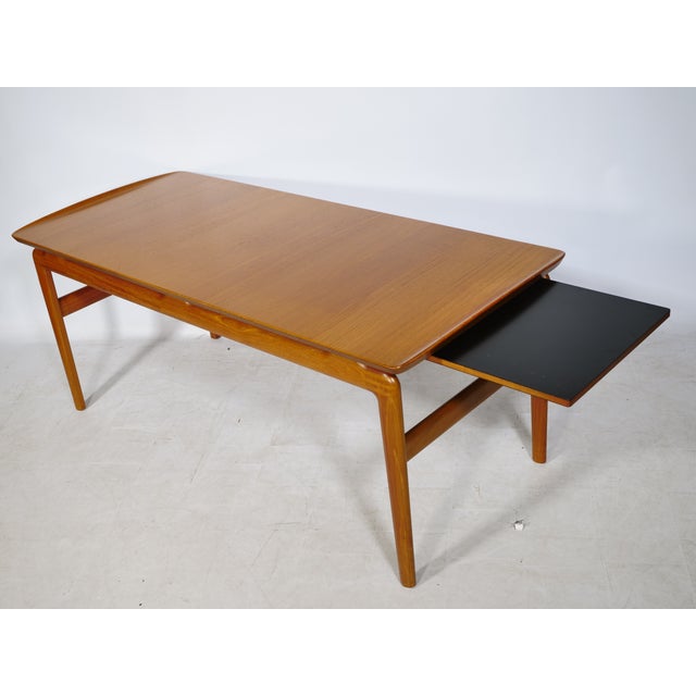 Mid-Century Modern Model 640 Coffee Table by Peter Hvidt & Orla Mølgaard-Nielsen for France & Søn, 1960s For Sale - Image 13 of 17