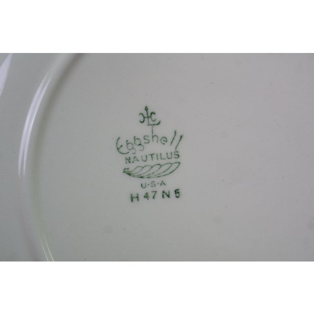 Mid 20th CenturyHomer Laughlin Georgian Eggshell Nautilus China Dinner Service for 12 - 102 Pcs For Sale - Image 6 of 18