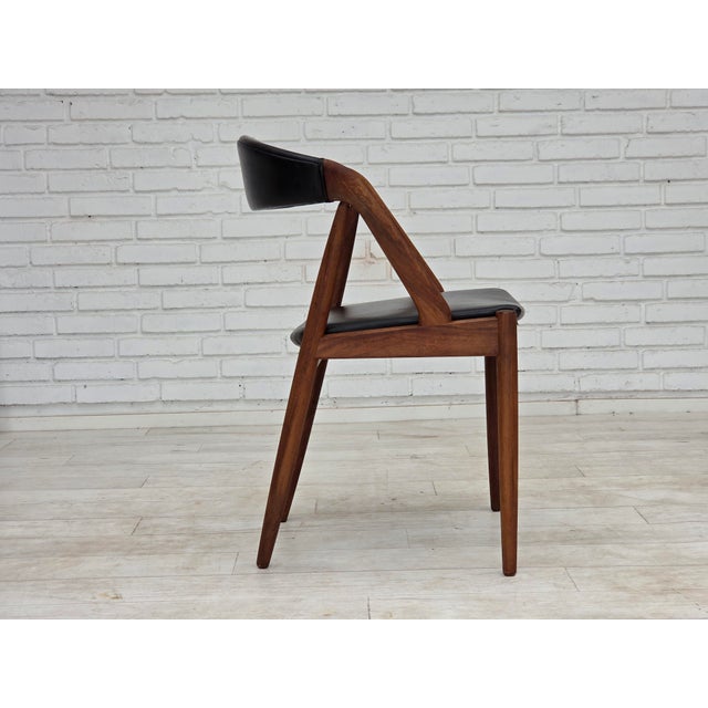 Danish Model 31 Armchairs in Leather and Teak by Kai Kristensen, 1960s, Set of 4 For Sale - Image 11 of 18