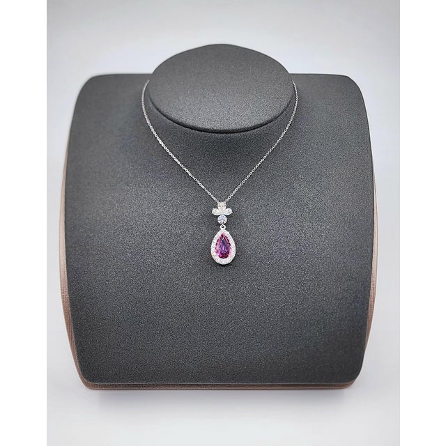 Modern 1.97 Ct Natural Pink Sapphire & Diamond Pendant For Sale - Image 3 of 9