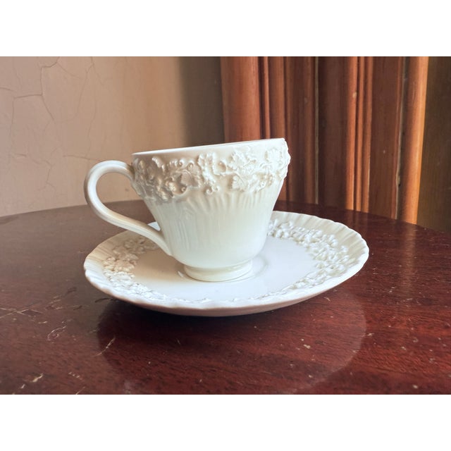 Cream Mid-Century, Neo-Classical Wedgwood Queens Ware Embossed Cream on Cream Demitasse Cup and Saucer For Sale - Image 8 of 10