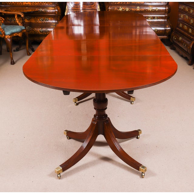 Antique George IV Regency Triple Pillar Dining Table, 1830s For Sale - Image 4 of 18