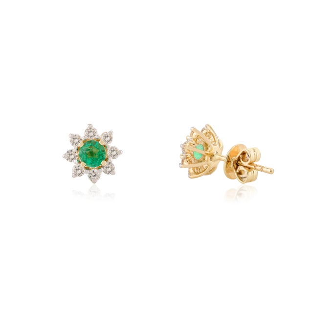 Not Yet Made - Made To Order 18k Gold Certified Green Emerald Solitaire Diamond Studs for Her- 2 Pieces For Sale - Image 5 of 9