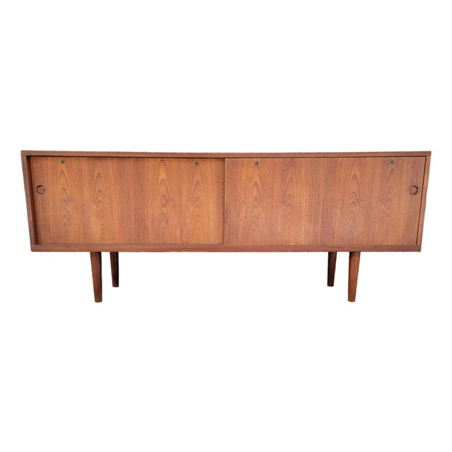 Hans Wegner Ry-26 Teak Danish Modern Credenza With Sliding Doors For Sale