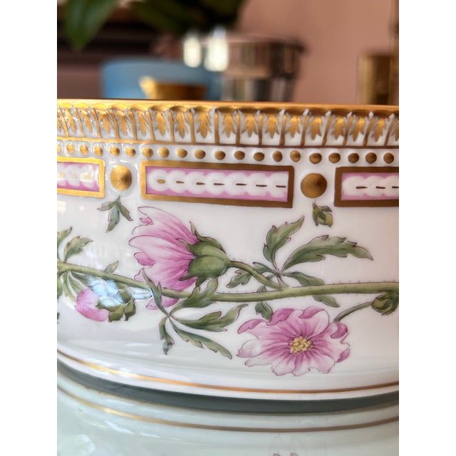 White 1960s Flora Danica Bowl by Royal Copenhagen // Malva Moschata L. // Exquisite Hand-Painted Fine China For Sale - Image 8 of 12