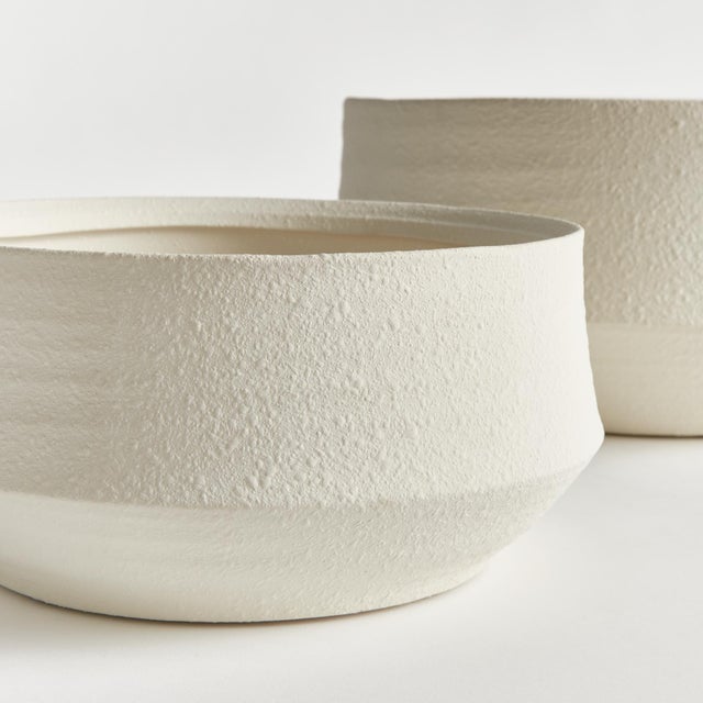 Kenneth Ludwig Chicago Regina Decorative Bowls, Set Of 2 For Sale - Image 4 of 5