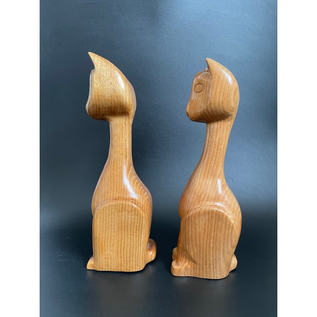 Mid-Century Modern A Pair of Hand Carved Wooden Cats in Mid Century Modern Style For Sale - Image 3 of 13
