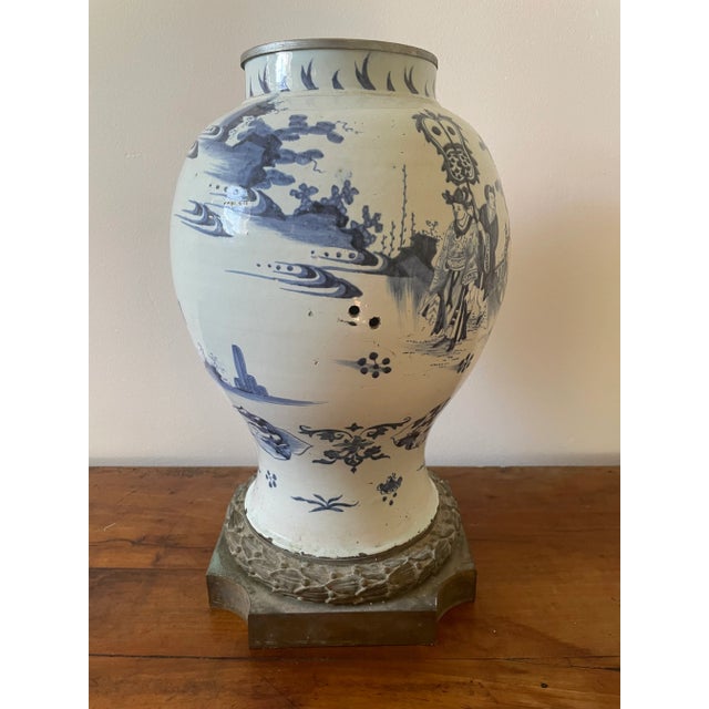 Early 20th Century Chinese White & Blue Vase For Sale - Image 9 of 9