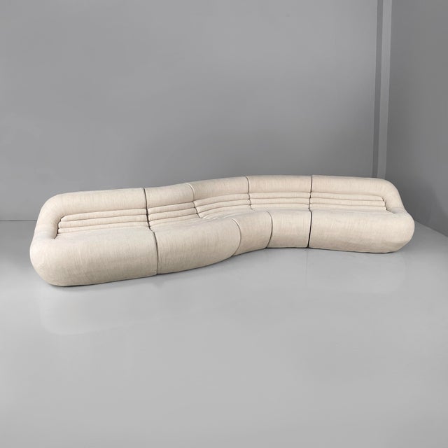 Italian modern white sofa Carrera by De Pas, D'urbino and Lomazzi for B&B Italia, 1970s Modular sofa model Carrera in...