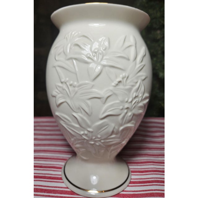 Late 20th Century 8 Inch "Tiger Lily", Vase, From the Masterpiece Collection by Lenox For Sale - Image 5 of 12