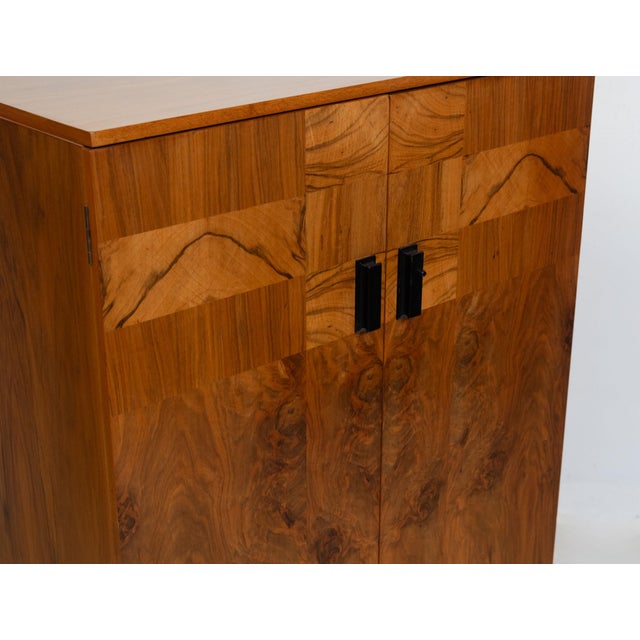 Art Deco Walnut Tallboy Compact Wardrobe from Waring & Gillow, 1930s For Sale - Image 3 of 17
